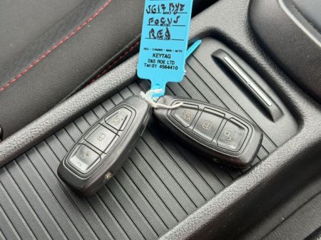 2017 Ford Focus - photo 19