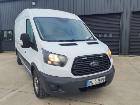 2019 Ford Transit - photo 2