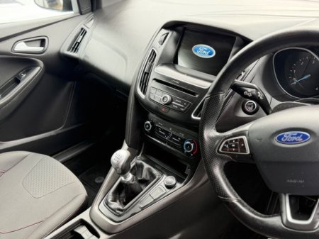 2017 Ford Focus - photo 10