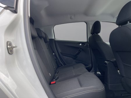 2018 Peugeot 208 - photo 11