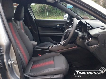 2025 Alfa Romeo Junior - photo 21