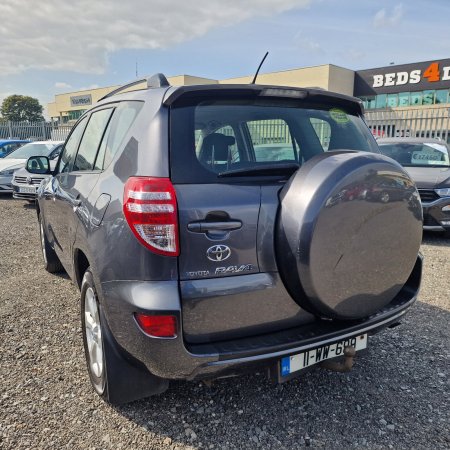 2011 Toyota RAV4 - photo 6