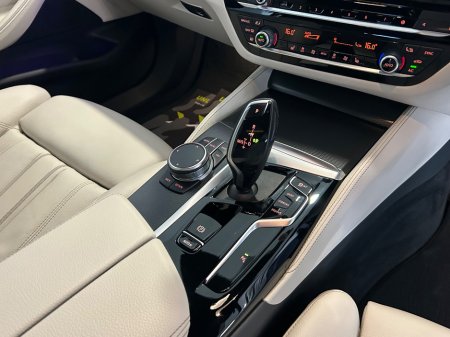 2024 BMW 5-Series - photo 9