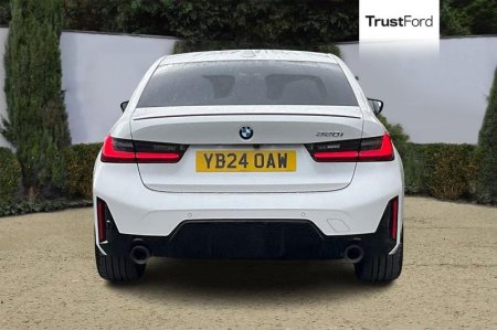 2024 BMW 3-Series - photo 7