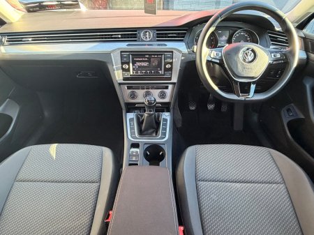 2018 Volkswagen Passat - photo 9