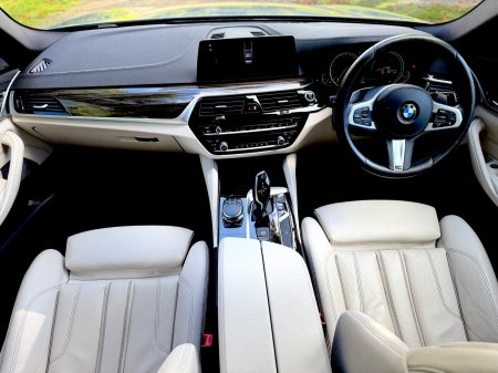 2017 BMW 5-Series - photo 18