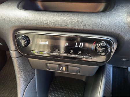 2023 Toyota Yaris - photo 17