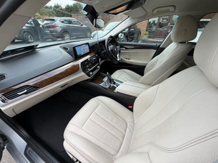 2018 BMW 5-Series - photo 18