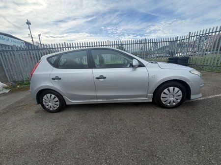 2010 Hyundai i30 - photo 2