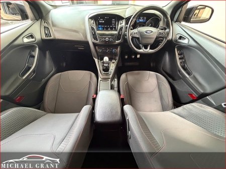 2018 Ford Focus - photo 11