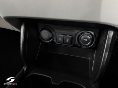 2024 Suzuki Swift - photo 26