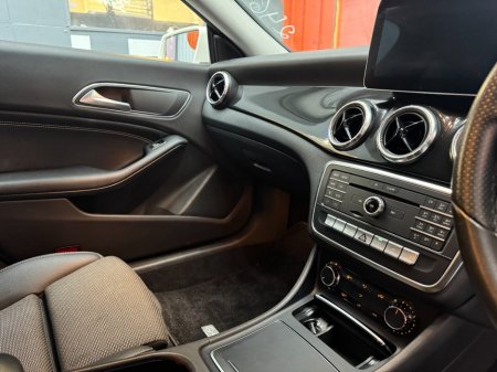 2017 Mercedes-Benz CLA - photo 10