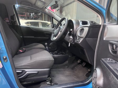 2014 Toyota Yaris - photo 9