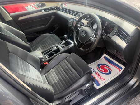 2017 Volkswagen Passat - photo 12
