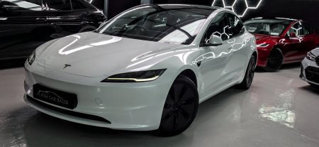 2025 Tesla Model 3 - photo 6