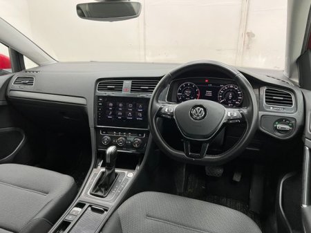 2020 Volkswagen Golf - photo 23
