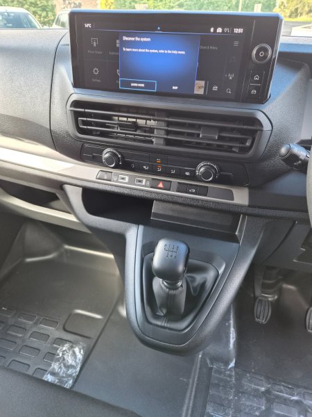 2026 Opel Vivaro - photo 15