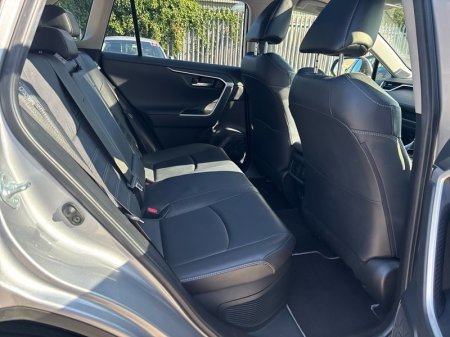 2021 Toyota RAV4 - photo 12