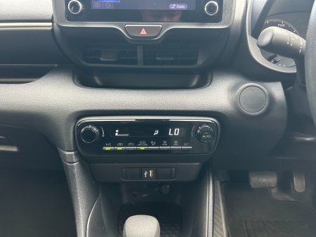 2021 Toyota Yaris - photo 15