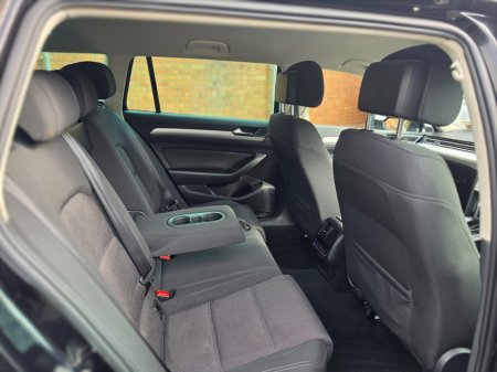 2019 Volkswagen Passat - photo 11