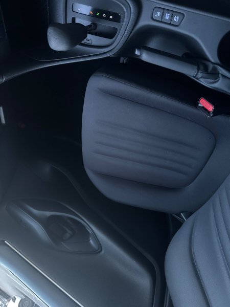 2020 Toyota Yaris - photo 23