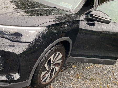 2026 Volkswagen Tiguan - photo 8