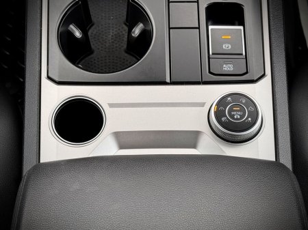 2020 Volkswagen Touareg - photo 25