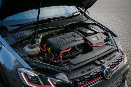 2020 Volkswagen Golf - photo 26