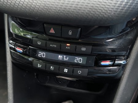 2015 Peugeot 2008 - photo 9