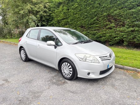 2010 Toyota Auris MC 1.4 D-4D AURA 5DR