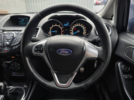 2015 Ford Fiesta - photo 16