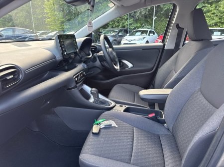 2023 Toyota Yaris - photo 6