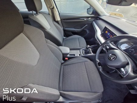 2023 Skoda Octavia - photo 8