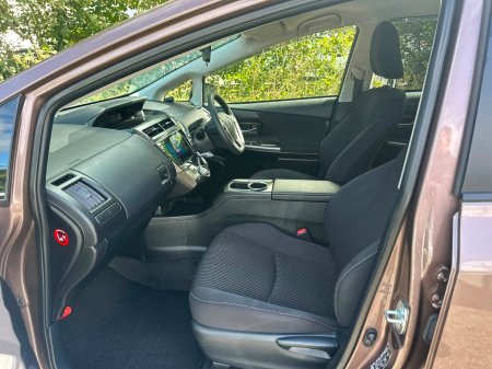 2020 Toyota Prius - photo 22