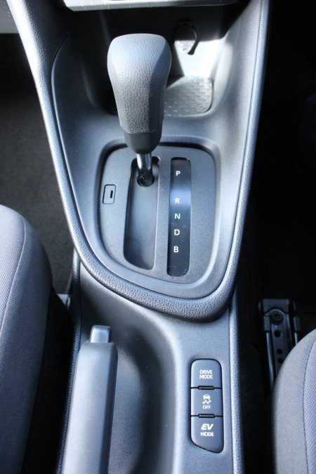 2020 Toyota Yaris - photo 13