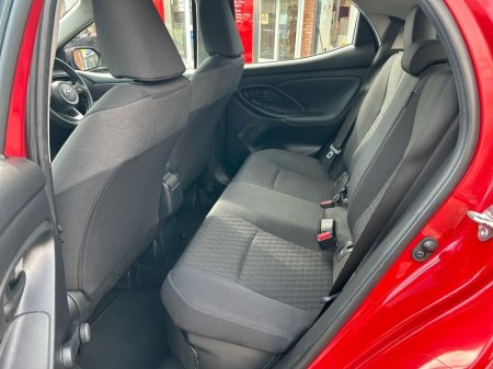 2023 Toyota Yaris - photo 7