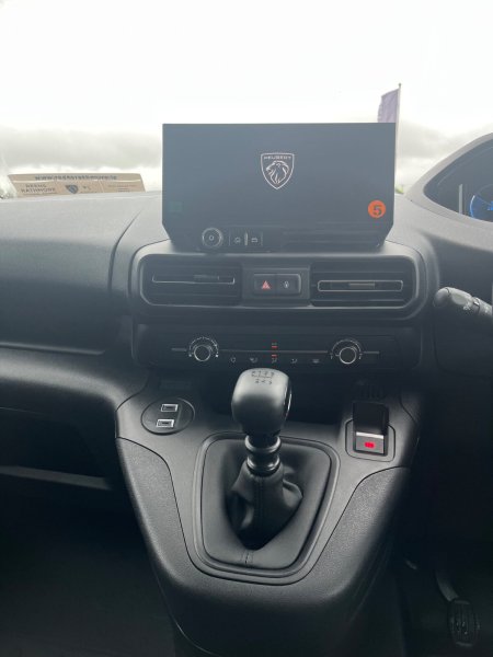 2026 Peugeot Partner - photo 10