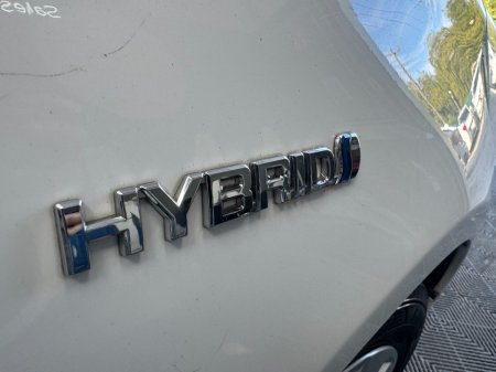 2019 Toyota Vitz - photo 9
