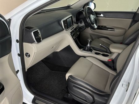 2020 Kia Sportage - photo 19