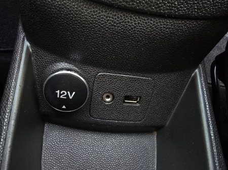 2014 Ford Fiesta - photo 16
