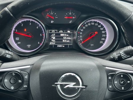 2021 Opel Insignia - photo 12