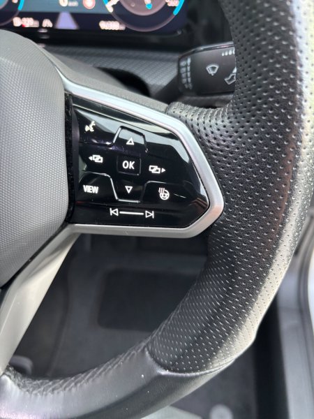 2023 Volkswagen Golf - photo 26