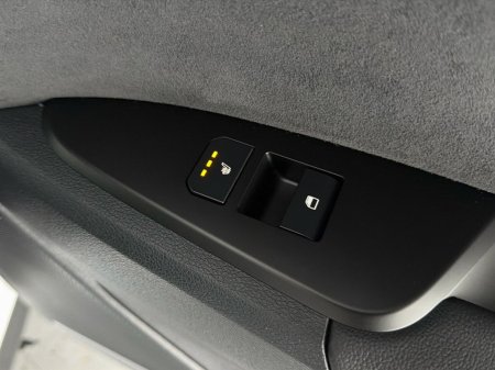 2025 Kia Sportage - photo 40