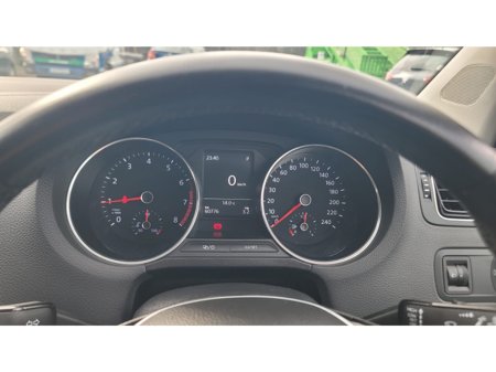 2014 Volkswagen Polo - photo 17