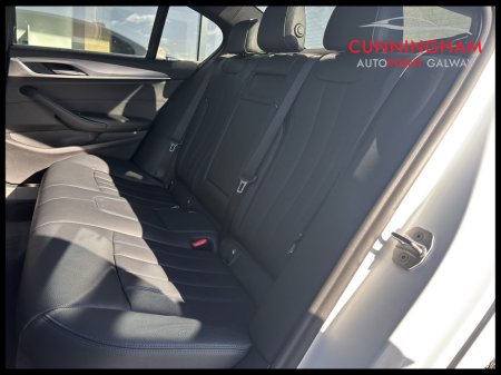 2020 BMW 5-Series - photo 8