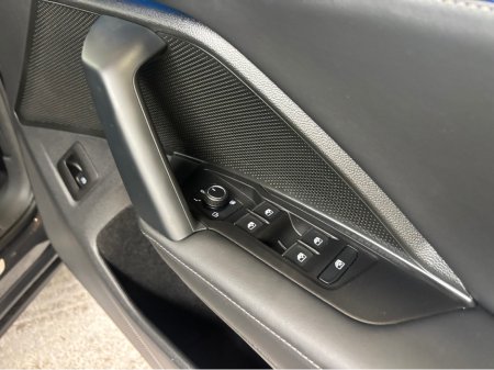 2025 Volkswagen Tiguan - photo 11