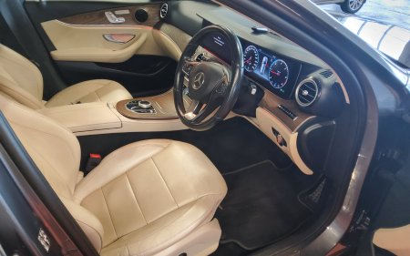 2018 Mercedes-Benz E-Class - photo 12