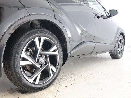 2023 Toyota C-HR - photo 11