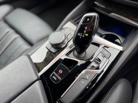 2018 BMW 5-Series - photo 27
