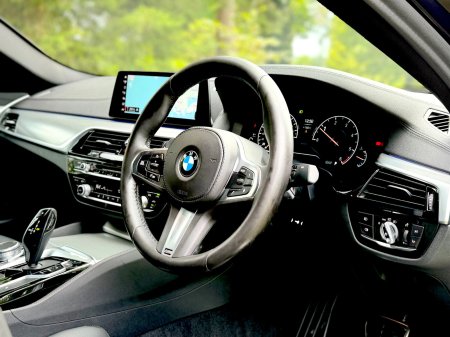 2019 BMW 5-Series - photo 12